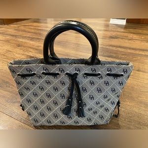 Vintage Dooney & Bourke Tassle tote